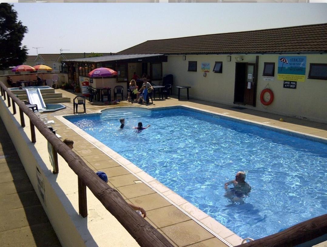فندق Ocean View 95 Trimingham المظهر الخارجي الصورة